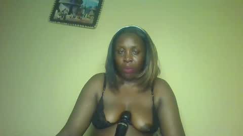 SweetestSexyEbony online show from November 25, 7:11 pm