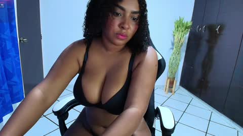 tammyjackson_11 online show from December 17, 3:27 pm