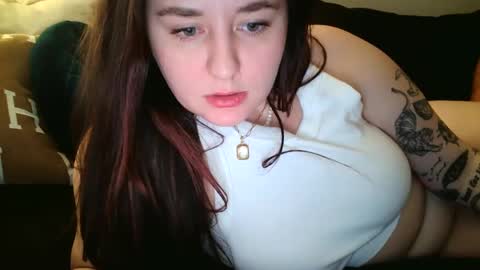 tattedbrunettebabe online show from January 19, 2:49 am