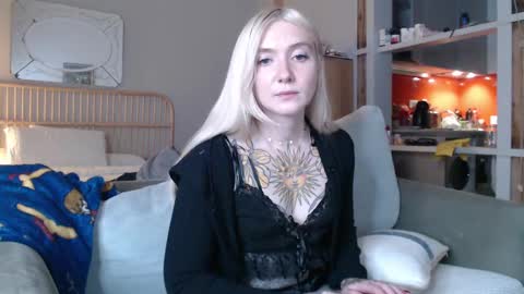 tattoobbgirl online show from February 8, 5:56 pm