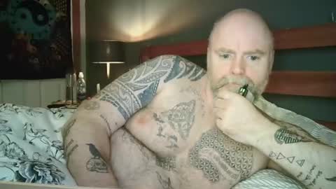 Tattooeddilf online show from November 10, 8:41 pm