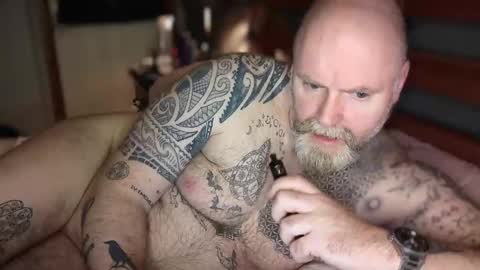 Tattooeddilf online show from January 19, 10:50 pm