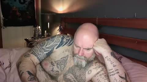 Tattooeddilf online show from December 1, 12:53 am