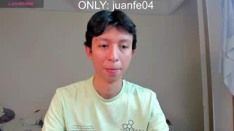 Juanfe  online show from December 6, 12:58 am