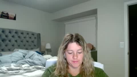 thatprettyblondegirl online show from January 24, 1:32 am