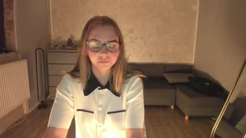 thea_lyss online show from January 16, 9:23 pm