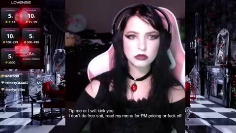   A Goth Chick   online show from December 18, 6:23 pm