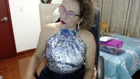 Sensual woman online show from December 12, 3:03 am