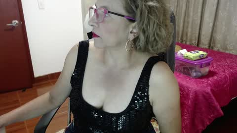 Sensual woman online show from January 24, 2:59 am