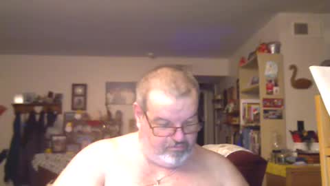 thickdick372759 online show from January 17, 11:02 pm