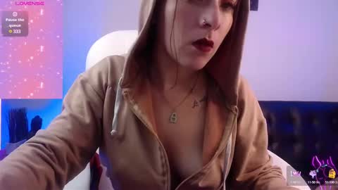 tiana_ass online show from December 20, 2:52 pm