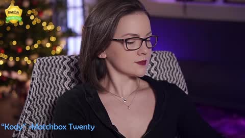 tiffanyriox online show from December 12, 2:52 am