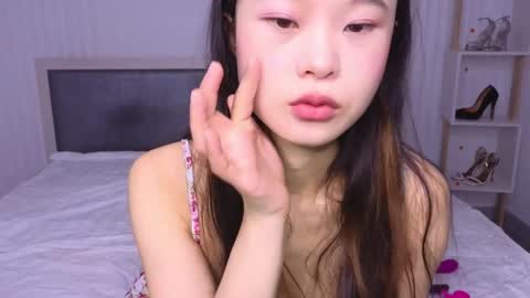 tina__kim online show from November 29, 4:37 am