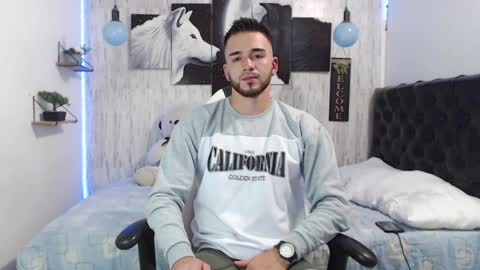 tommycash_777 online show from January 5, 11:19 pm