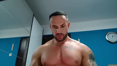 tridentmuscles online show from December 30, 11:11 pm