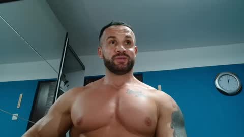 tridentmuscles online show from December 26, 11:00 pm