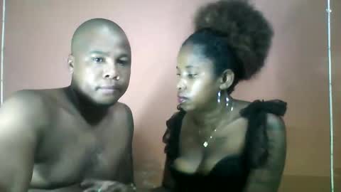 tropiicalcouple online show from December 16, 1:04 am