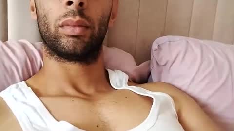 TunisienSexyGuy online show from November 13, 8:40 am