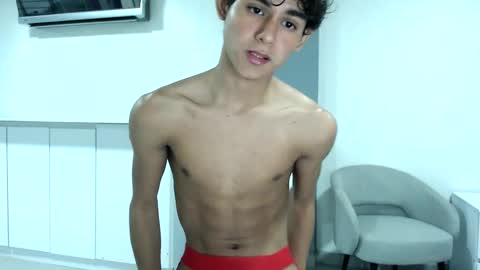 Twink Waldorf online show from December 10, 9:12 pm