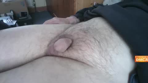 Hairy UK guy online show from January 12, 10:41 am