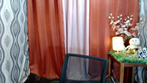 urhunky_ivan online show from December 7, 6:34 am