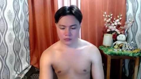 urhunky_ivan online show from December 29, 6:42 am