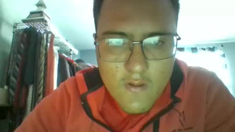 urielmedina960831 online show from November 22, 4:02 pm