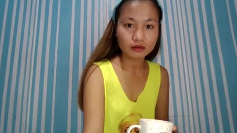 urlovelygirl25 online show from December 9, 1:02 am