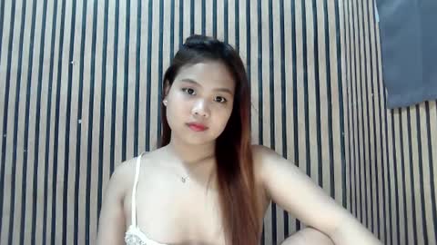 urpinaycutie online show from January 11, 2:00 pm