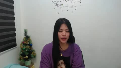 hi im kim online show from December 12, 2:20 am