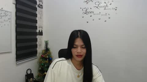 hi im kim online show from December 19, 2:13 pm