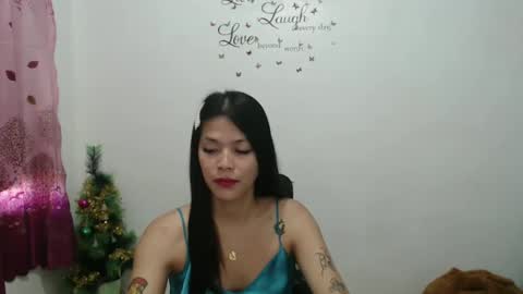 hi im kim online show from December 5, 3:00 am