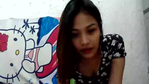 urprettyasian69 online show from December 16, 11:39 am