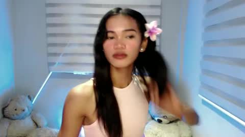 ursandra_xx online show from December 25, 10:09 pm