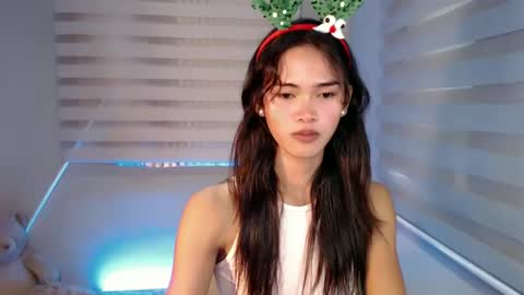 ursandra_xx online show from December 25, 6:54 am