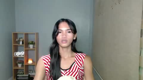 ursandra_xx online show from January 11, 8:05 am