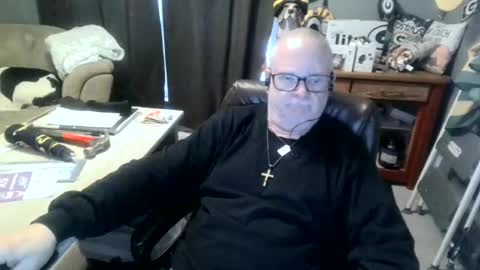 Indiana dad online show from December 31, 7:17 pm