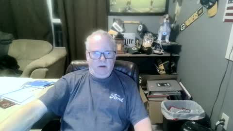 Indiana dad online show from December 8, 12:08 pm