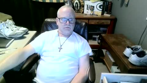 Indiana dad online show from January 11, 1:49 am