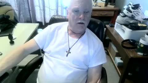 Indiana dad online show from January 29, 7:39 pm