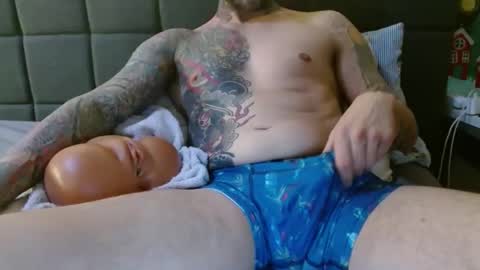 DaddyTattyCakes online show from January 8, 8:10 pm