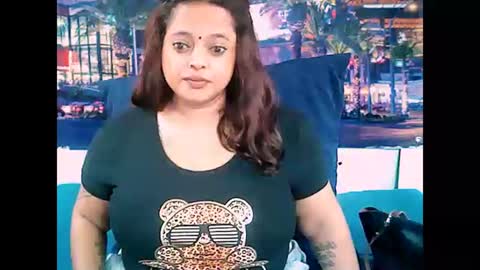 indianvalvet priya is back online show from January 4, 5:28 am