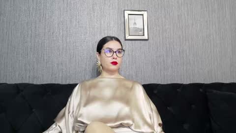 Veronique Domme online show from December 26, 7:05 am