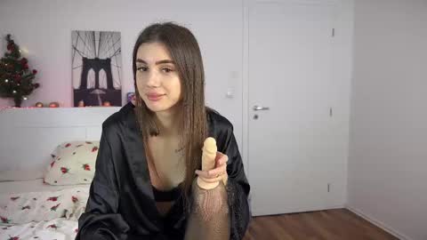 vicky_luxe online show from December 17, 7:27 pm