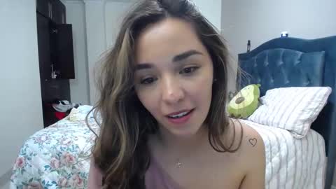 victoriacowen online show from January 8, 4:46 am