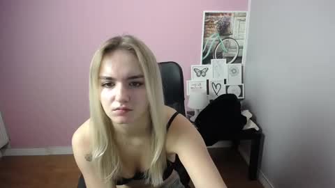 viktoria_lovely online show from November 16, 11:11 am