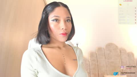 violeth___ online show from November 15, 11:12 am