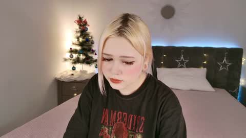 vivian_meow online show from December 20, 8:47 pm