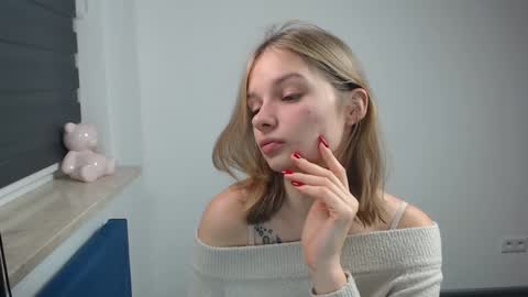 vivien_slender online show from November 13, 12:26 pm