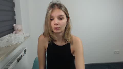 vivien_slender online show from January 8, 10:47 am